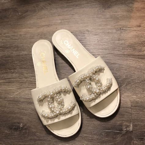 chanel sandals white